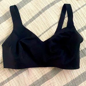 Lululemon Like Nothing Bra size 36dd black